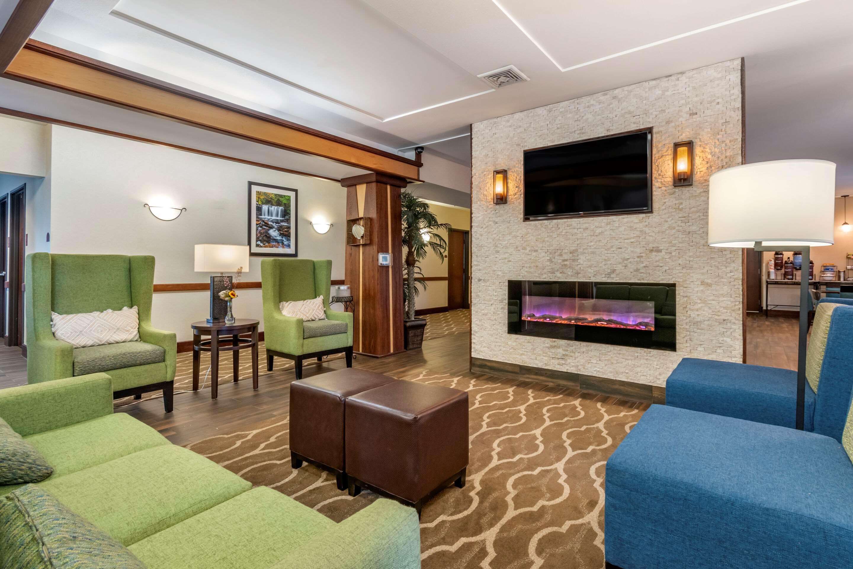 Comfort Inn Williamsport Buitenkant foto