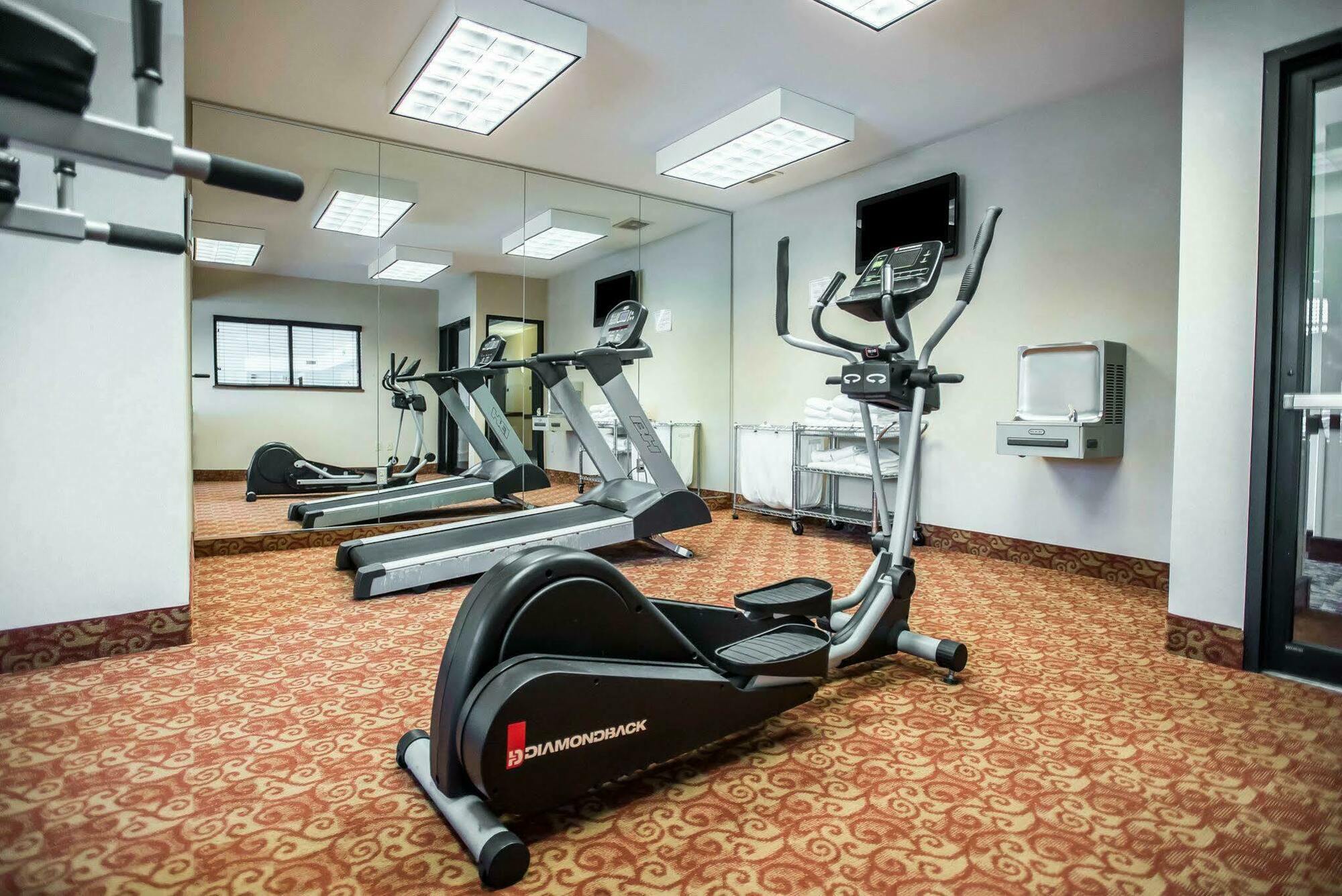Comfort Inn Williamsport Buitenkant foto